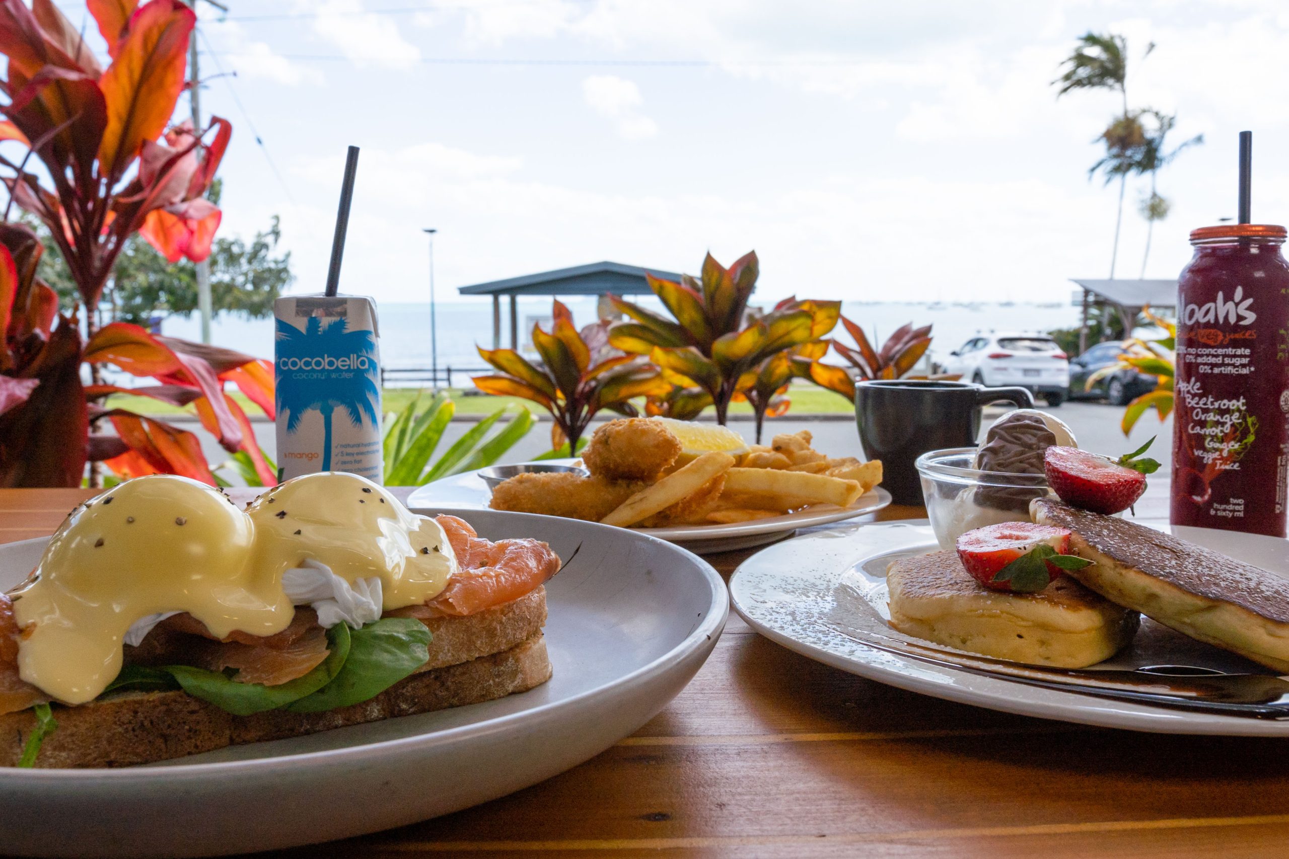 Fat Frog Beach Cafe
